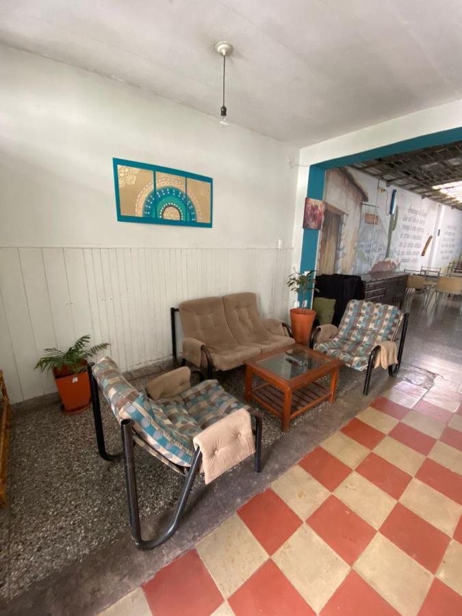 Hostal La Pachamama سالتا المظهر الخارجي الصورة