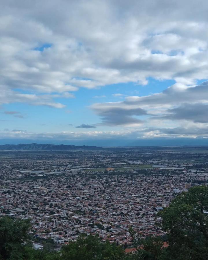 Hostal La Pachamama سالتا المظهر الخارجي الصورة